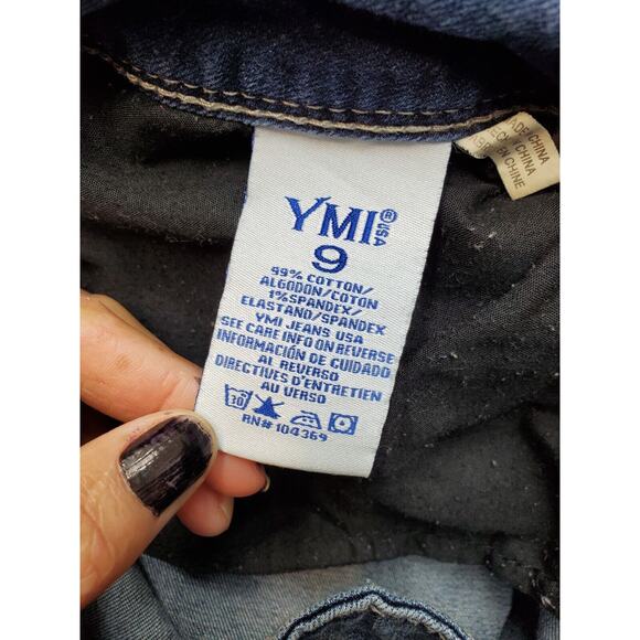 YMI Anklet Jeans Women's Size 9 Blue Denim Ripped Cotton‎ 5-Pockets Design Logo - Picture 8 of 9